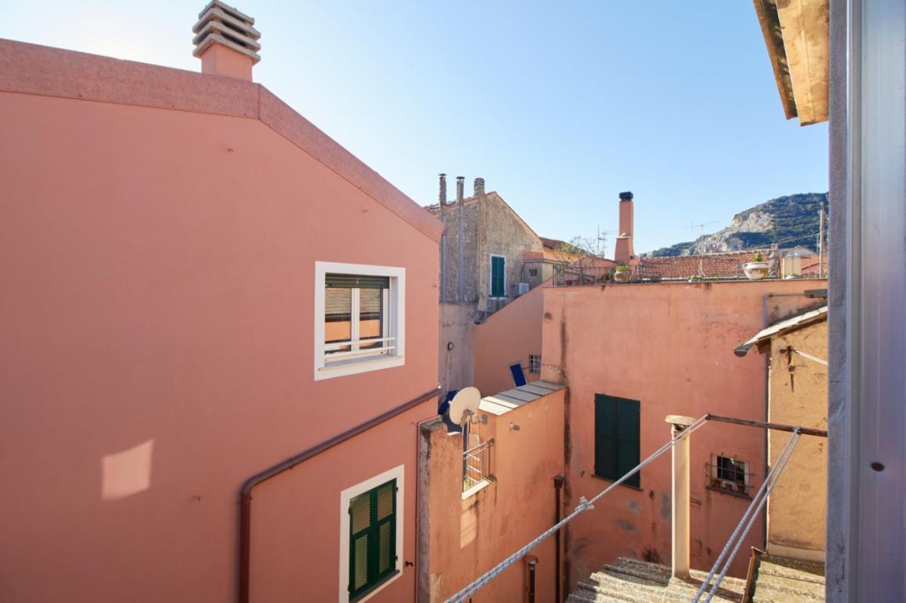 Casa Cici A 50 Mt Dal Mare Apartment Finale Ligure Exterior photo